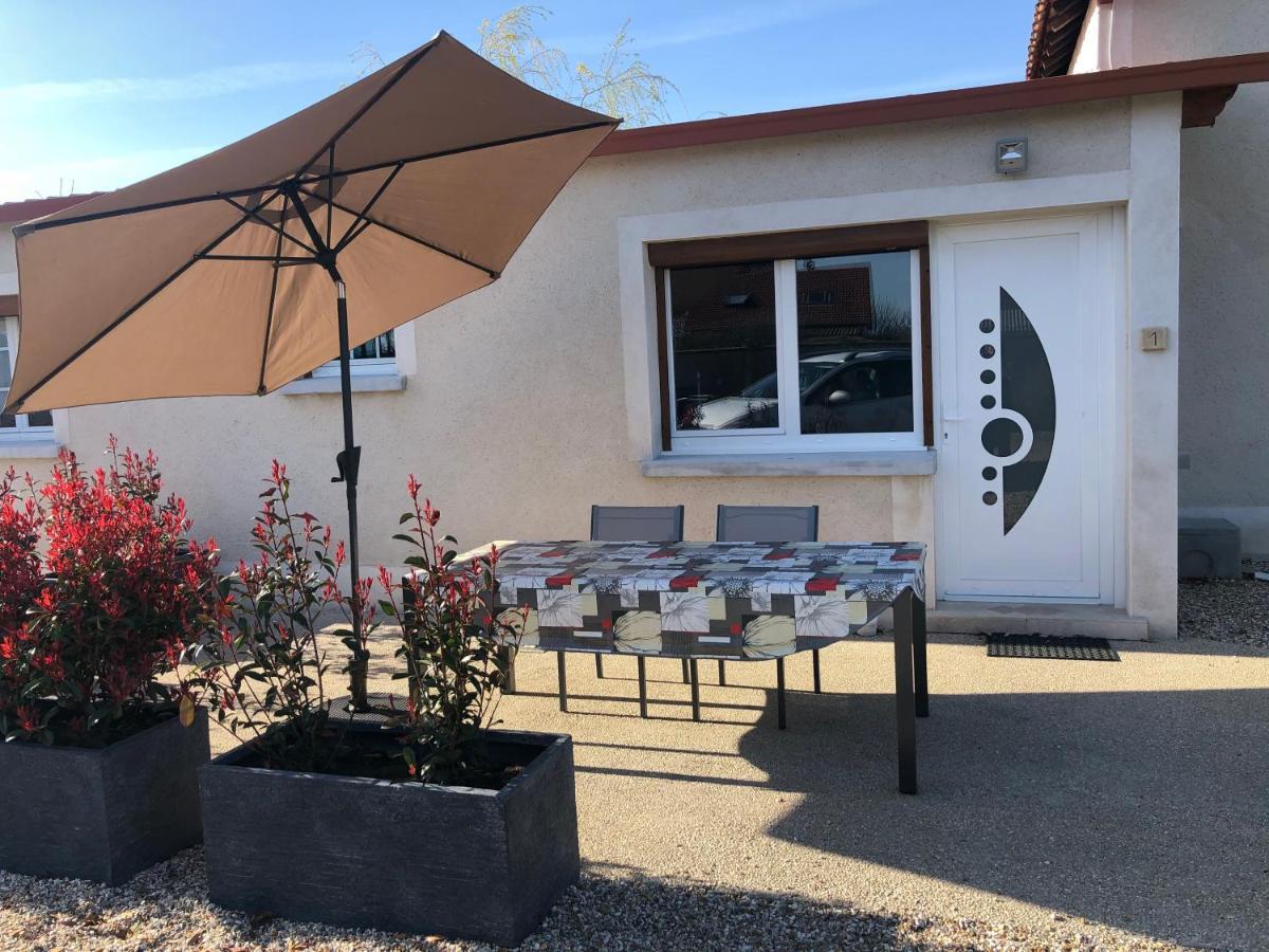 Gite A La Campagne Epieds  Esterno foto